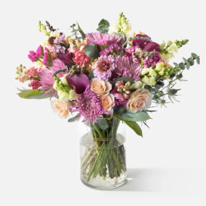 cat-floral-lilies